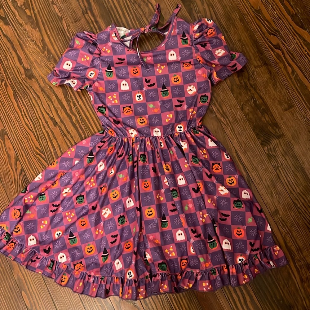 NWOT girls size 7 Halloween twirl dress with pockets